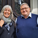 Der Bruder der K__nstlerin Martin Mayer mit Eva Bodingbauer.jpg