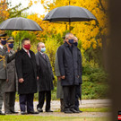 Allerheiligen-Kranzniederlegung durch Bundespraesident Alexander Van der Bellen - Zentralfriedhof - 29_10_2010-12.JPG