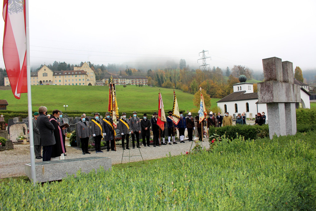 Seelensonntag KRIEGERDENKMAL 08-11-2020 _7_.JPG