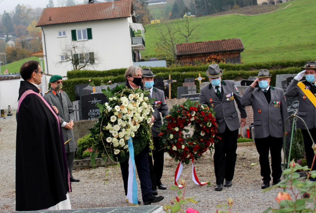 Seelensonntag KRIEGERDENKMAL 08-11-2020 _11_.JPG