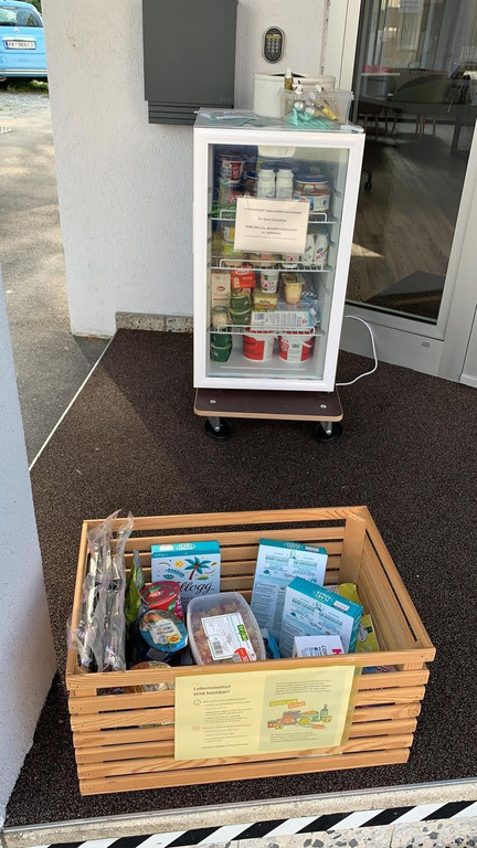 Offener K__hlschrank G__tzis.jpg