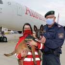 20201118 Quattro mit PDHF und Mitarbeiterin TierQuarTier.jpg