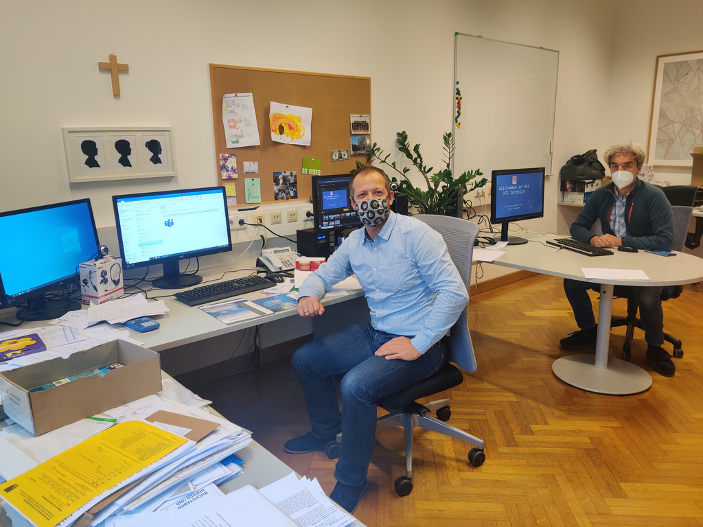 Erfolgreiche Tage der offenen T__r Technische Zentrale Norbert Lenz Peter Weilharter.jpg