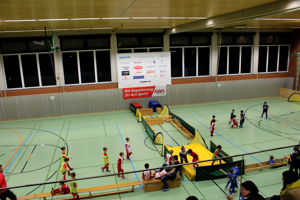 Fu__ball NACHWUCHS U7 Halle B Turnier 14-12-2019 _8_.JPG