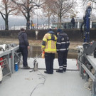 Schlauch gerissen: Hydrauliköl floss in den Bodensee - Feuerwehr Hard im Einsatz