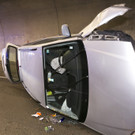 Rad abgerissen: Schwerer Pkw-Crash im Ambergtunnel