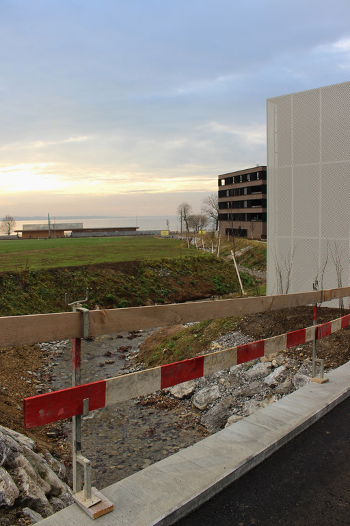 A Kugelbeerbach Hochwasserschutz Weg und Br__cke BF A GG Asphaltierung 15-12-2020 _7_.JPG