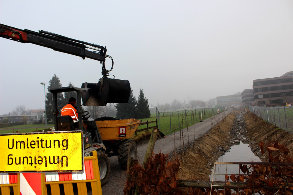 B Oberlochauerbach Hochwasserschutz Weg und Bachbett BF A FF Asphaltierung 11-12-2020 _8_.JPG