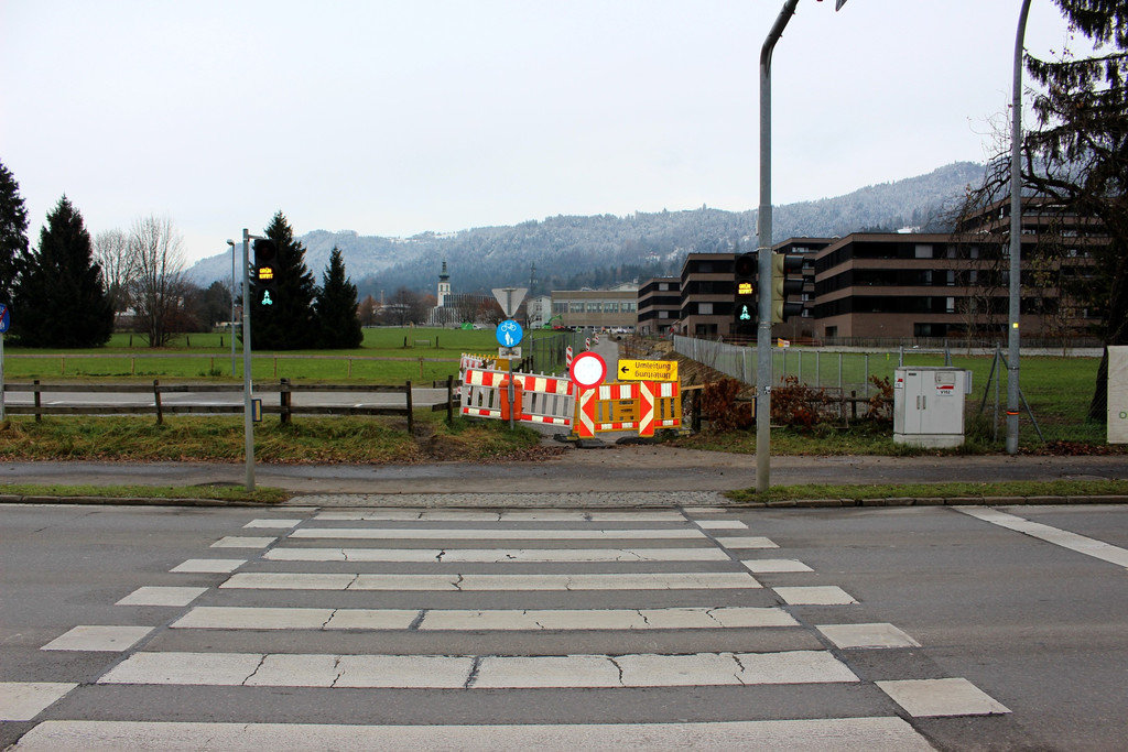 BB Oberlochauerbach Hochwasserschutz Weg und Bachbett BF B F 11-12-2020 _2_.JPG