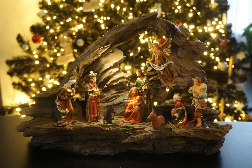 christmas-4708708_1920.jpg