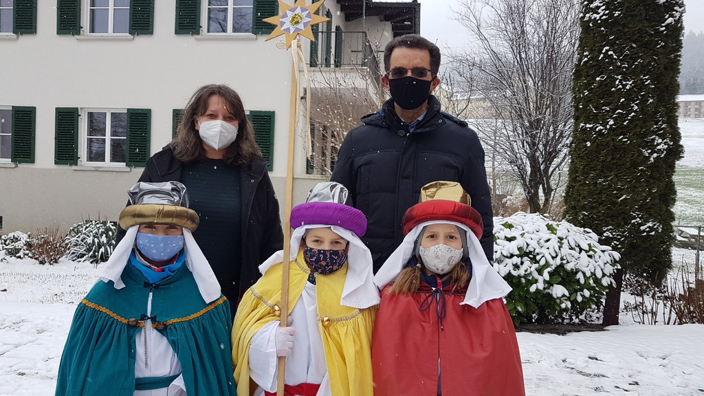 Sternsinger AKTION B Gruppen MIT MASKE 06-01-2021 _6_.jpg