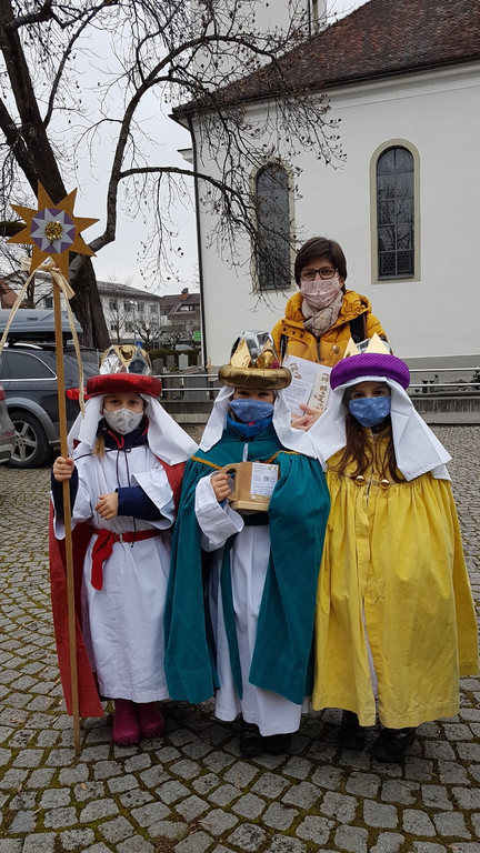 Sternsinger AKTION B Gruppen MIT MASKE 06-01-2021 _14_.jpg