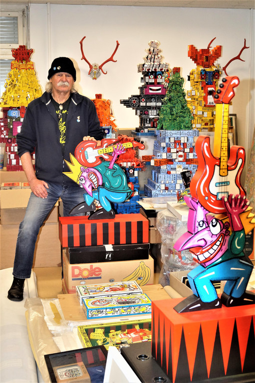 Helmut King im Atelier.JPG