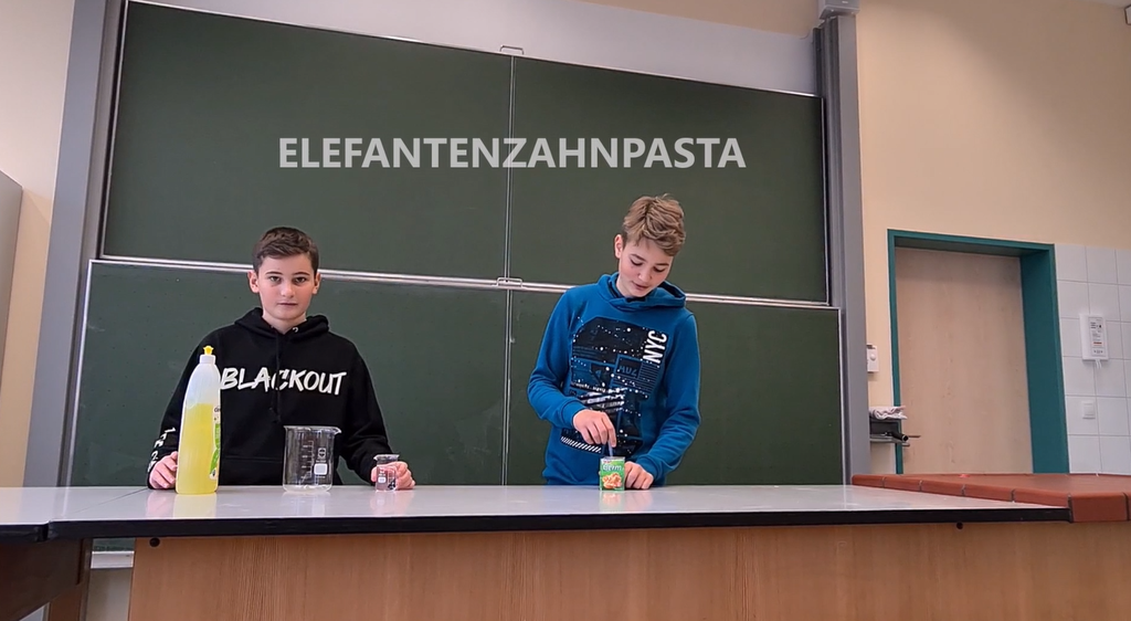 Mittelschule D Video F__hrung Chemie Feburar 2021.png