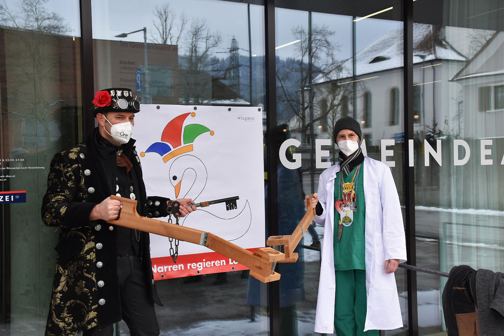 DSC_0045_1_Plakat vor dem Gemeindeamt.jpg