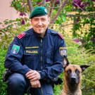 Diensthundefu__hrer mit Ombre.jpg