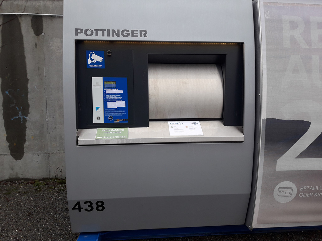 Container_Schwarzbad_Grillm__ll 2_klein.jpg