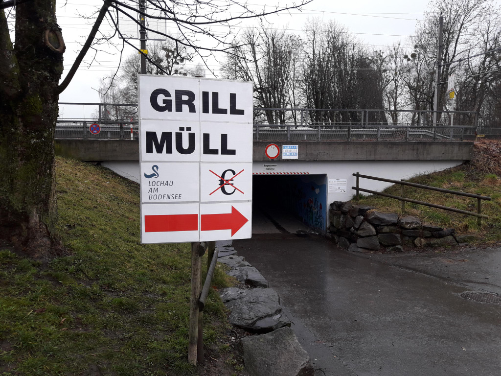 Container_Schwarzbad_Grillm__ll Tafel.jpg