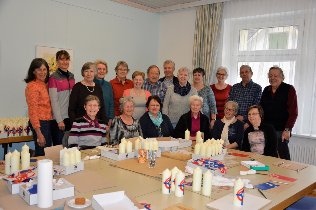 Kerzenteam 2018.JPG