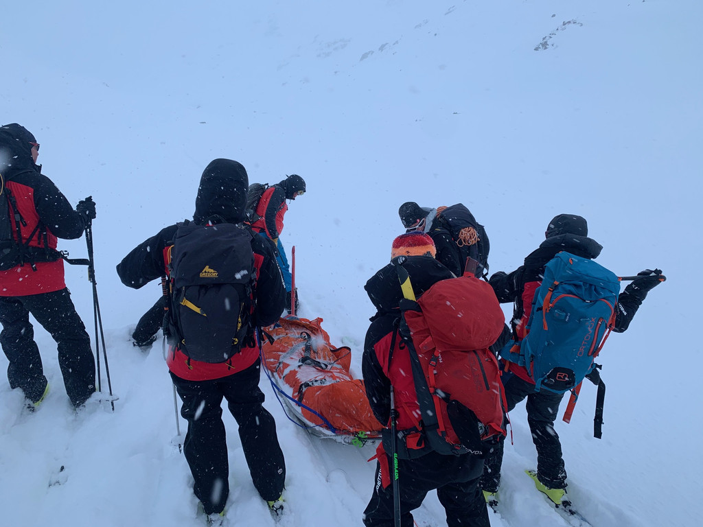 Rettungsaktion Ochsentaler Gletscher _4_.jpg