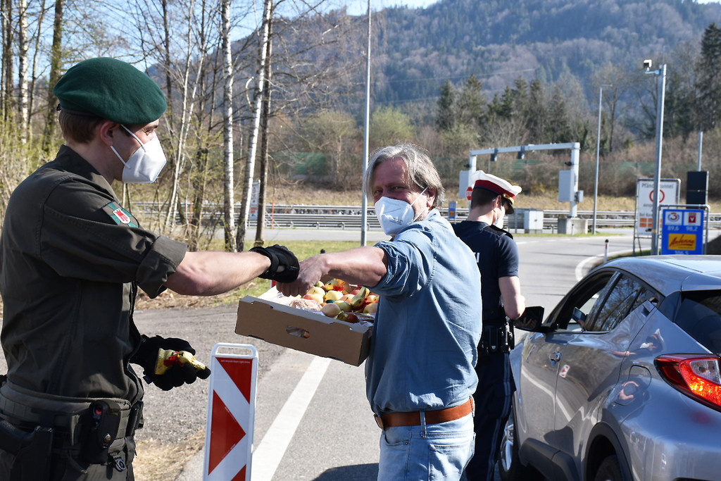 04_Danke an die HelferInnen.jpg