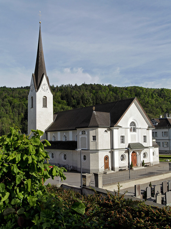 Kirche 2015.jpg