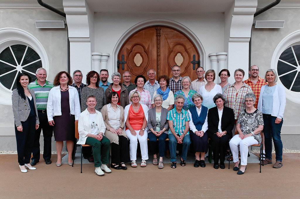 Kirchenchor 2015.jpg
