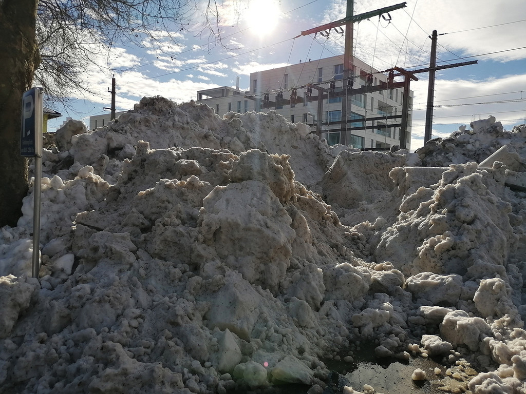 Schneeberg am Lochauer Bahnhof.jpg
