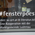 Fensterpoesie bringt Freude in den Alltag