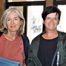 Ulrike Gorbach und Ruth Reithmayr w__rden das Buch gerne lesen.JPG