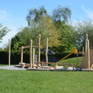 neuer Spielplatz im Rheindorf