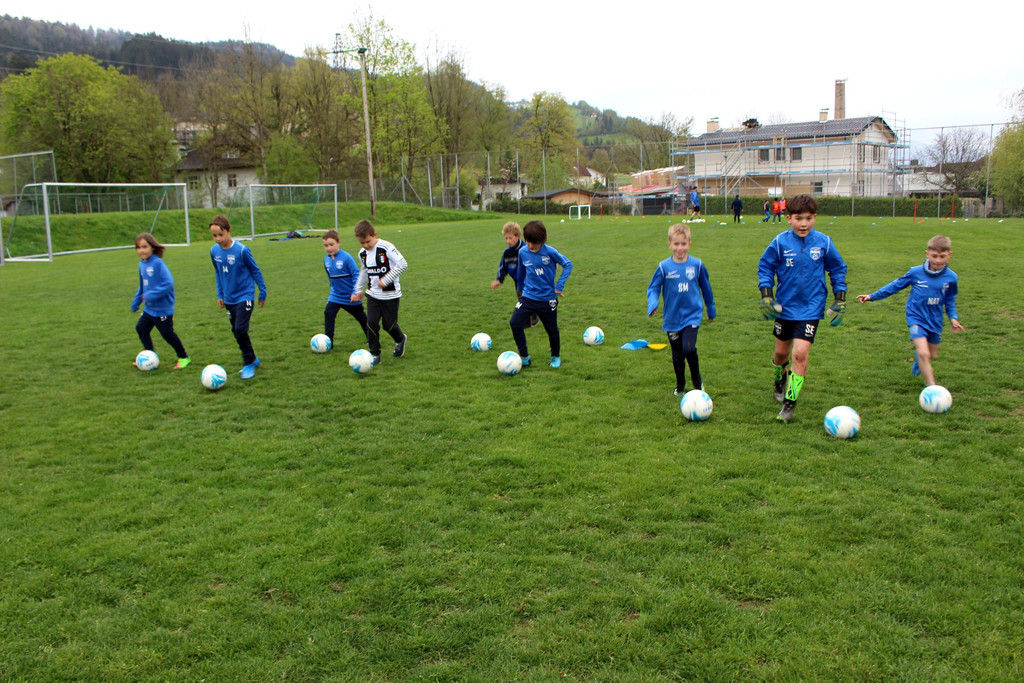 Fu__ball NACHWUCHS Start Training April 2021 _3b_ U 9 TEAM.JPG