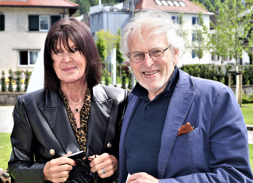 K__nstlerin Carmen Lins mit Arnold Lins.JPG