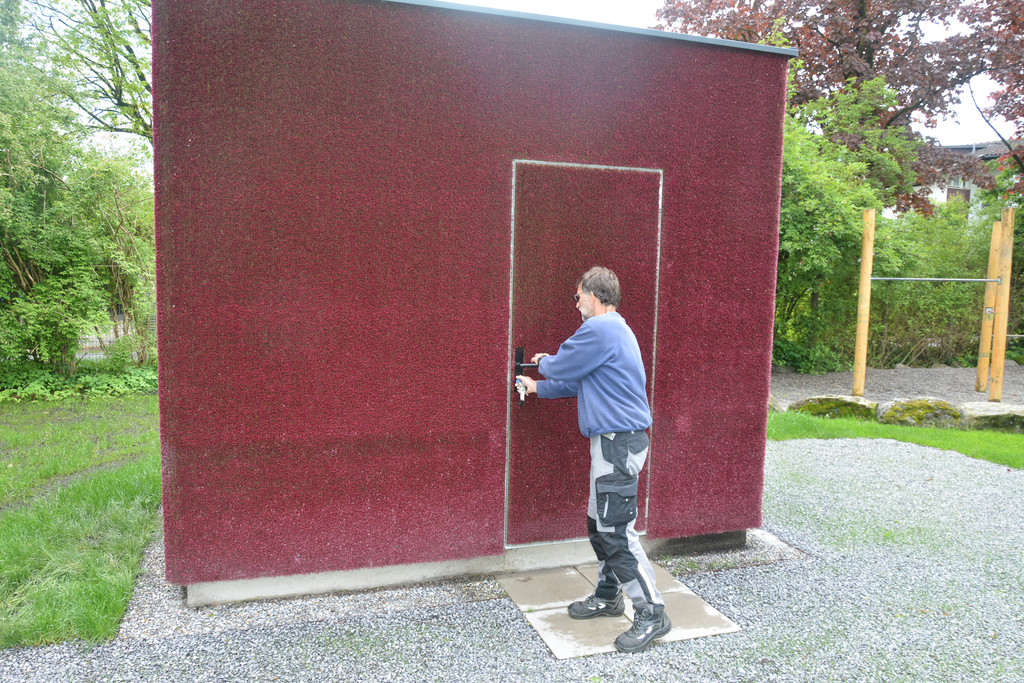 das neue Klohaus.jpg