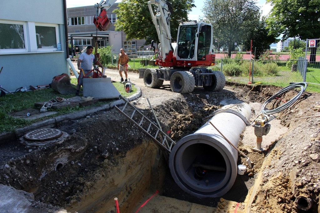 DOKU BB Oberlochauerbach Hochwasserschutz BF SCHULZENTRUM VERLEGUNG offen 17-08-2020 _8_.JPG