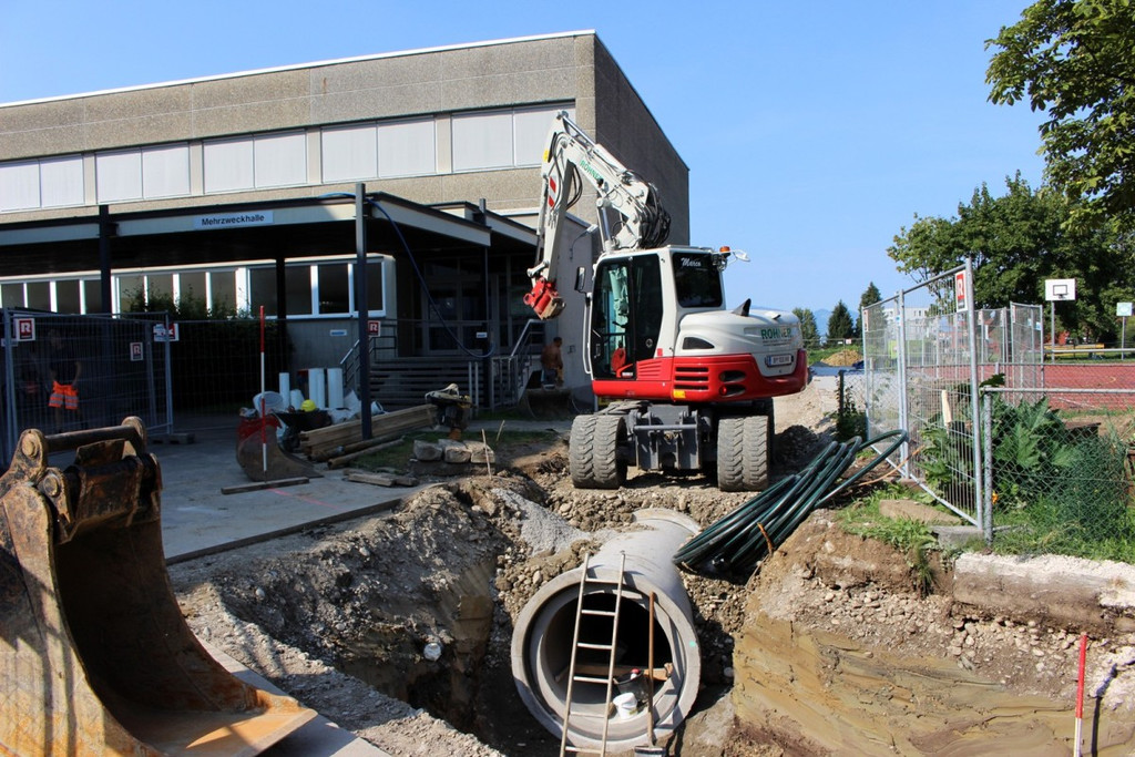 DOKU BB Oberlochauerbach Hochwasserschutz BF SCHULZENTRUM VERLEGUNG offen 17-08-2020 _12_.JPG