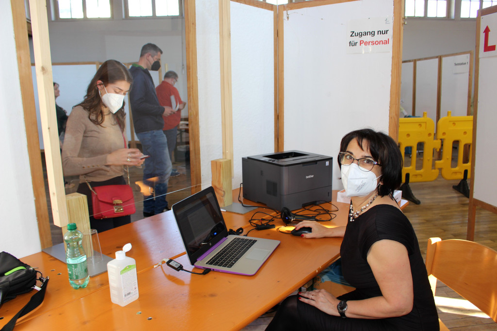 CORONA Teststation Festhalle A TESTBETRIEB 2021 _5_.JPG