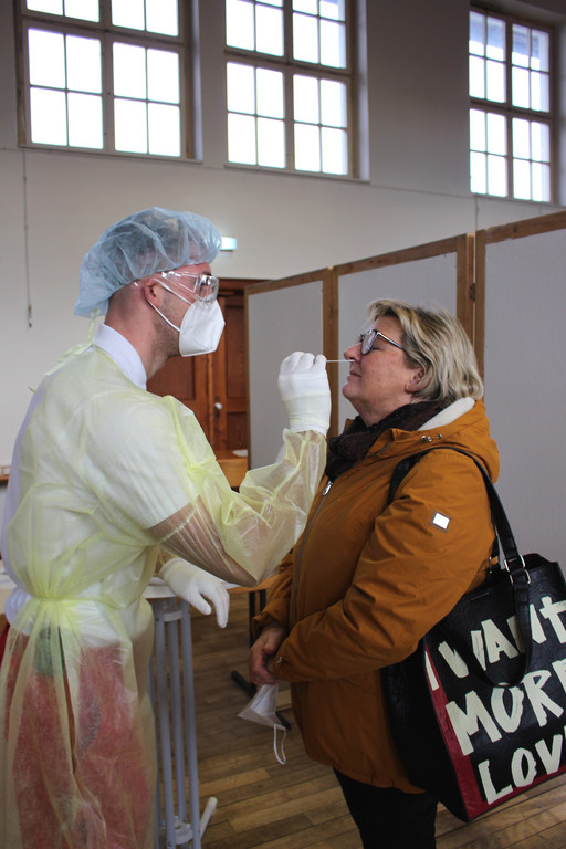 CORONA Teststation Festhalle B TESTAKTION 2020 _7_.JPG