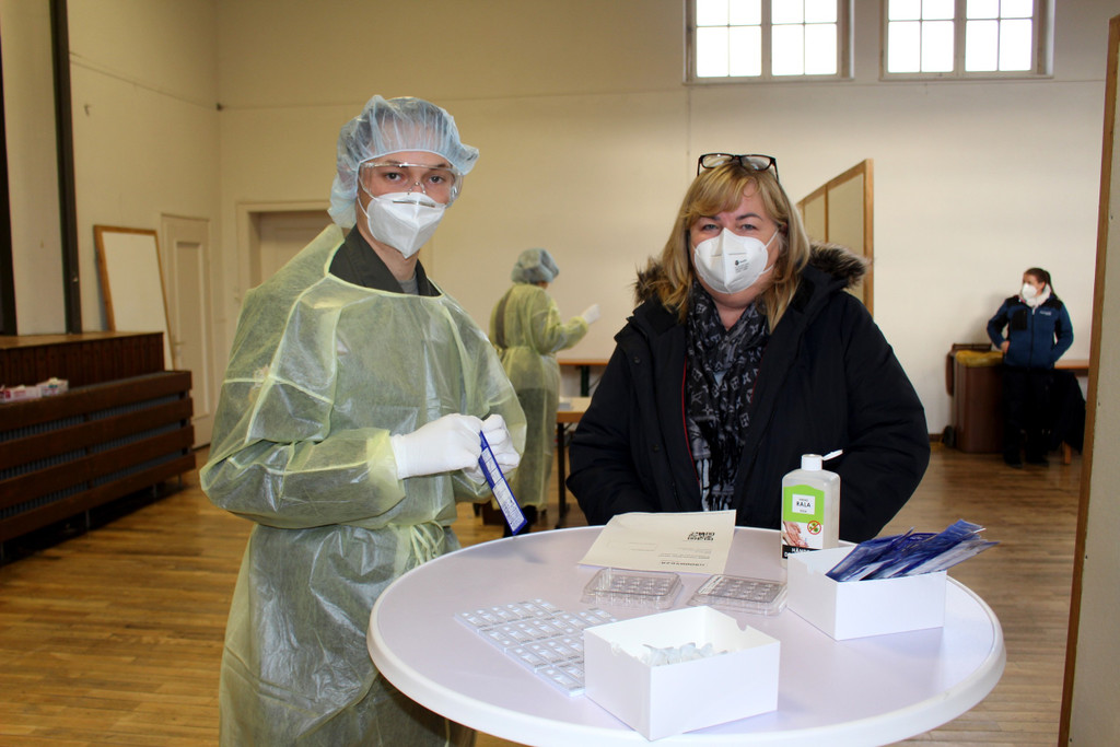 CORONA Teststation Festhalle B TESTAKTION 2020 _3_.JPG