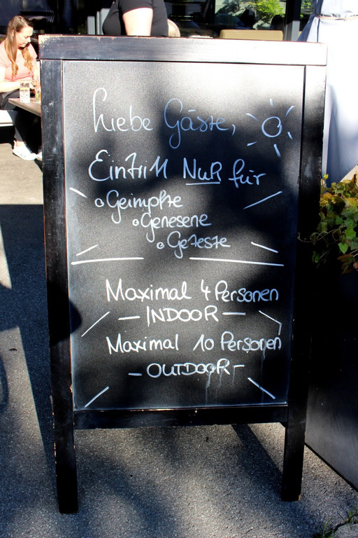 Corona Z PLAKATE mit Hinweisen April 2020 _3_.JPG