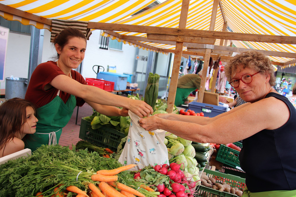 Wochenmarkt 2 _1_.JPG