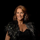 Maya Hakvoort _c_ Alex Lang low res.jpg