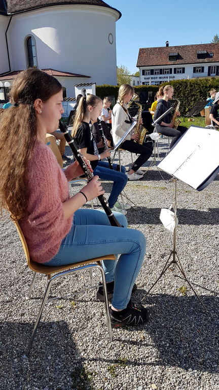 B Musikverein JUNGMUSIK PROBE bei der Friedhofskapelle Start 23-04-2021 _7_.jpg