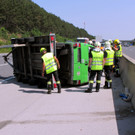 Lkw verlor Fruchtsaft-Ladung