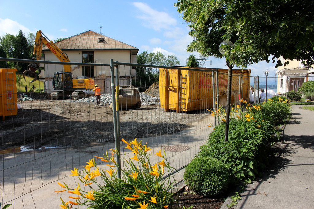 B Jesuheim ABBRUCH Haus Pf__nder BF A Mitteltrakt 28-06-2021 _17_.JPG