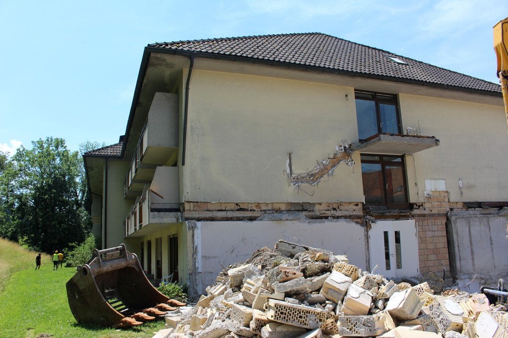 B Jesuheim ABBRUCH Haus Pf__nder BF A Mitteltrakt 28-06-2021 _4_.JPG