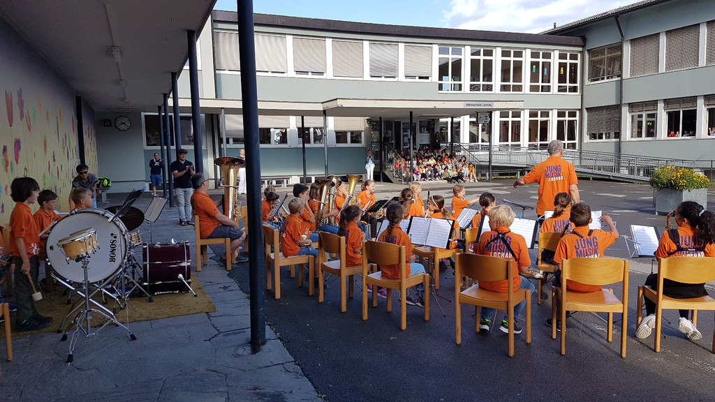 Musikverein RASSELBANDE A Auftritt Volksschule 29-06-2021 _3_.jpg