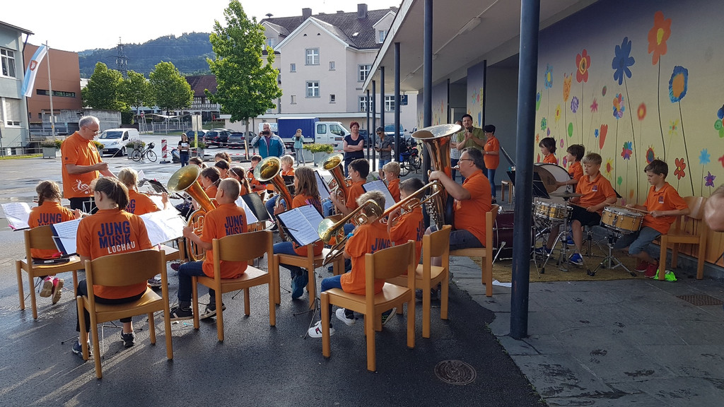 Musikverein RASSELBANDE A Auftritt Volksschule 29-06-2021 _11_.jpg