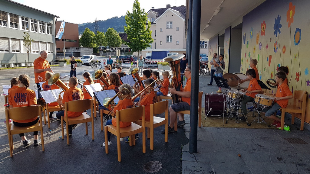 Musikverein RASSELBANDE A Auftritt Volksschule 29-06-2021 _18_.jpg