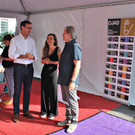 DSC_2998-LH Markus Wallner und LR Katharina Wiesflecker werden bei ihrem Eintreffen von Martina Nachbaur und Kurt Nachbaur b.JPG